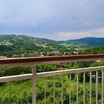 Hotel Pod Jedlami 3*