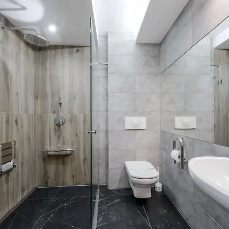 Hotel Pod Jedlami
