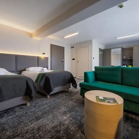 Pod Jedlami Hotel 3*