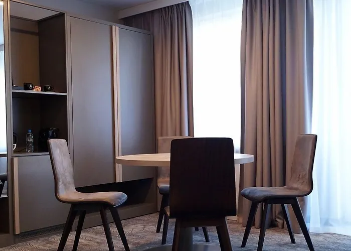 Hotel Pod Jedlami 3*